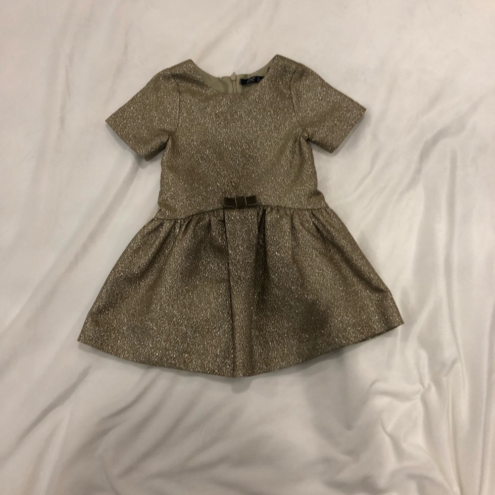 A cute gold dress for kids - Picture 2 of 2